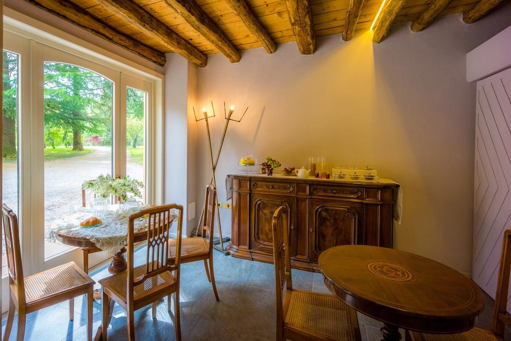 Relais Di Villa AdinolfiAnnone di Brianza エクステリア 写真